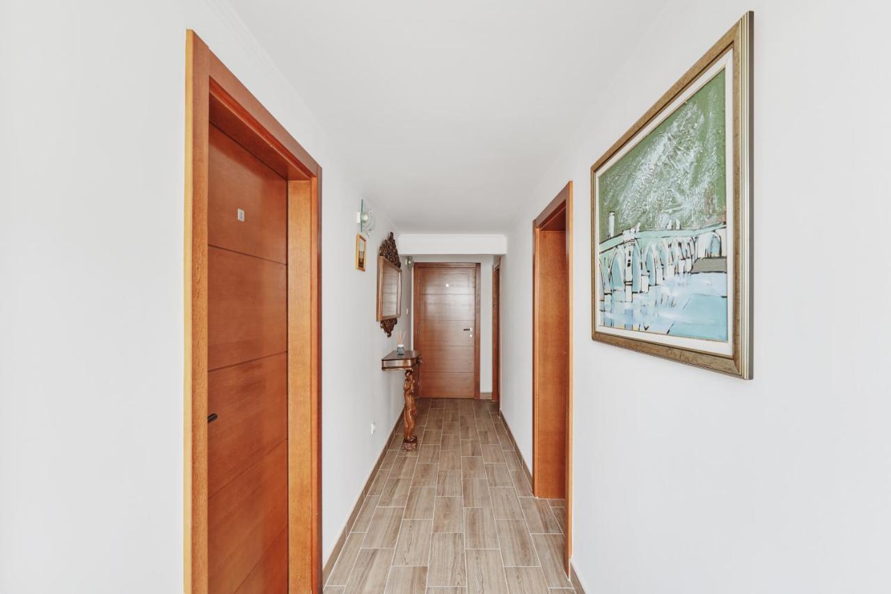 Apartments Rozer Kotor Luaran gambar